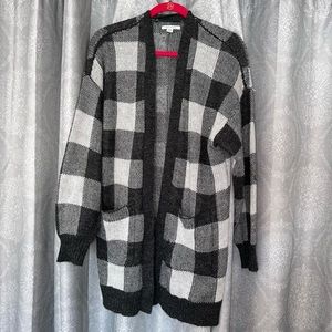 american eagle cardigan size medium